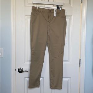 NWT Chico’s the So slimming girlfriend khaki